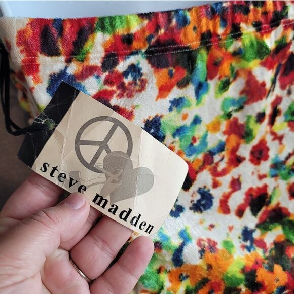 STEVE MADDEN - Picture 6 of 8